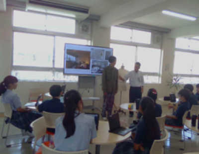 中学2年生　キャリアスタディ～デザイナー藤戸　剛様をお招きして～