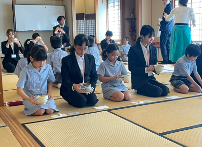 お茶とお菓子