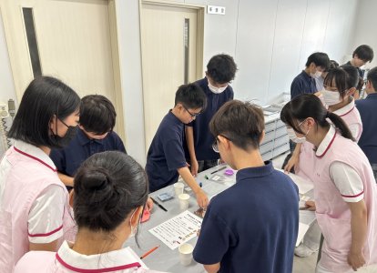 ④