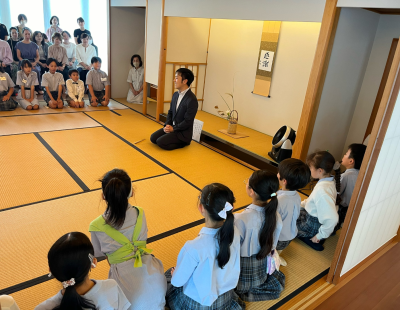 小学4年生　学習発表会（茶道）