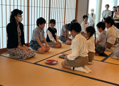 3年2組 茶道 (1)