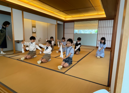 3年2組 茶道 (2)