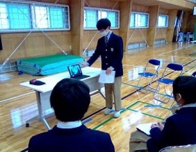 【中学1年生】探求でSDGsについて調べたことを発表しました！