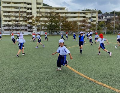 小学生レクレーション大会を実施しました。