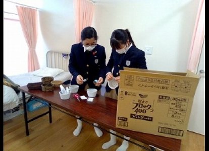 中学３年生の環境部女子で準備をしました。