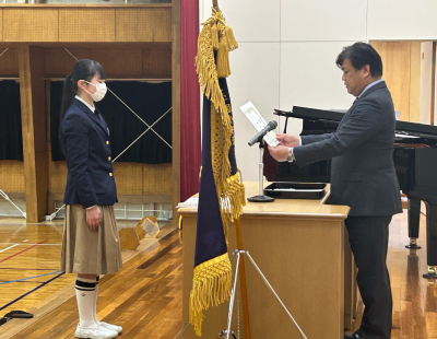 3学期の表彰伝達を行いました。