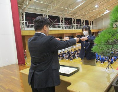 小学校表彰集会(３学期)