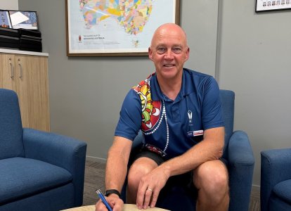 Prinicpal Simon Doyle signing MOU with Kyushu Bunka Gakuen