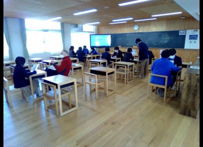 中学校昼休みの様子
