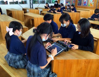 ITの学習で「Minecraft」に挑戦しています！(小学6年生、中学2年生)