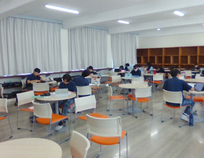 自主学習室開放