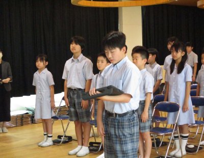 長崎から平和を願う心を未来へ　～８月９日「県民祈りの日」小学校～