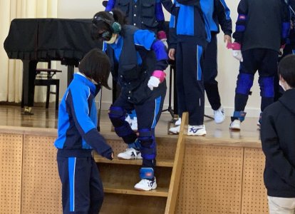 高齢者・障がい者擬似体験教室