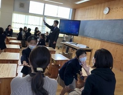 小1算数科の授業参観を行いました。たくさんの参観ありがとうございました。