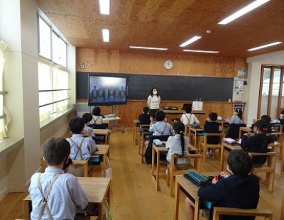 小3　九州文化学園歯科衛生士学院による歯科指導