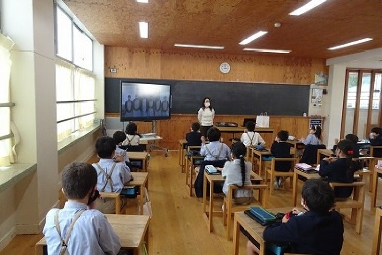 小3 九州文化学園歯科衛生士学院による歯科指導 九州文化学園小学校・九州文化学園中学校