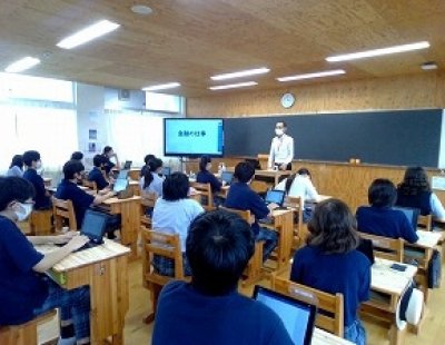 自らの生き方を主体的に考える　～中学2年生　キャリア学習～