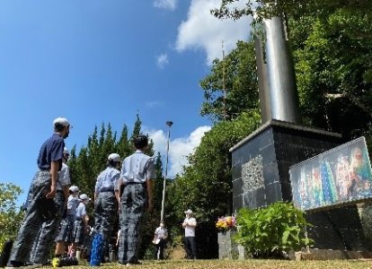 佐世保空襲 鎮魂慰霊平和祈願の塔