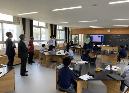 県教育委員会義務教育課の先生方が視察来校されました。