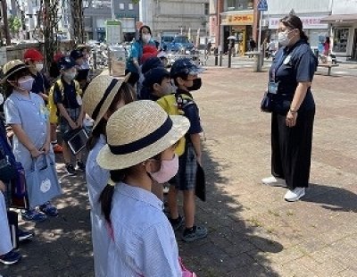 小2生活科「レッツゴー町たんけん」