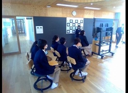 生徒会活動スローガン「誰もが楽しく過ごせる学校に」