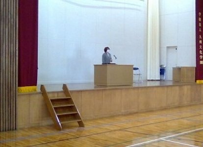 新しい先生の着任式