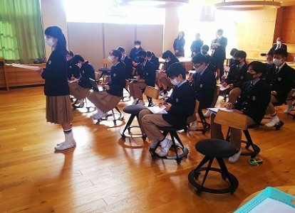 仙台白百合学園とのリモートでの交流学習