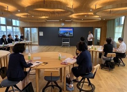 佐世保市教育委員会の皆様がICT教育について視察に来校されました