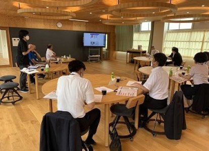 佐世保市教育委員会の皆様がICT教育について視察に来校されました