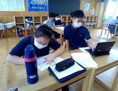 サマースクールがスタートしました！（中学校）
