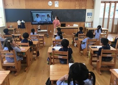 「ブラッシング指導」小学校1年生