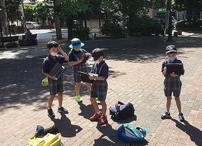 小学校2年生が町探険に行ってきました。