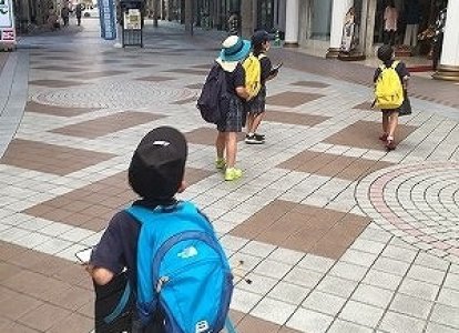 小学校2年生が町探険に行ってきました。