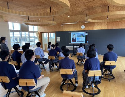 ～中学２年生　キャリア学習～　夢を描くことについて学びました。