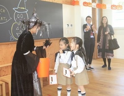 楽しいハロウィン体験の写真を更新しました。