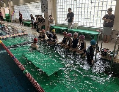 本日は水泳の授業参観でした。