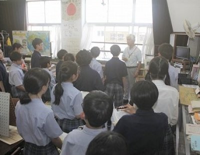 中学生が平和学習に行ってきました。