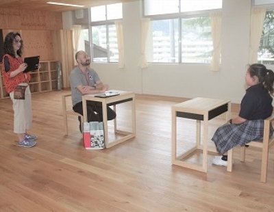 中学校ではEnglishの授業で Interview Testが行われました。