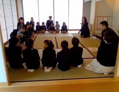 茶道の授業が始まりました。