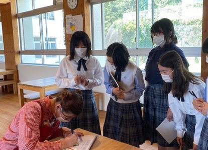 レポーターさんにサインをいただきました
