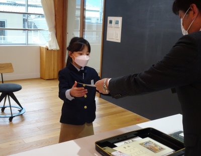 小学校　表彰式を行いました