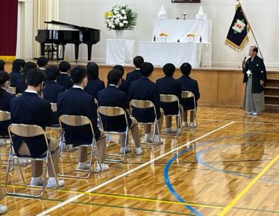学祖追悼式を行いました。
