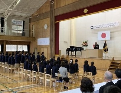 開校式・入学式が行われました。